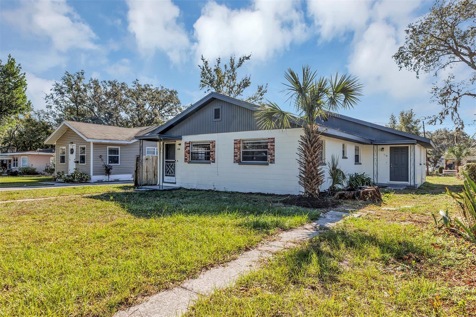 Property Photo:  116 Avenue B SE  FL 33880 