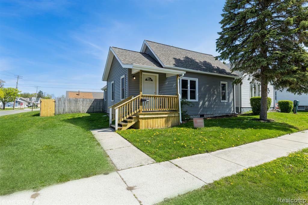 Property Photo:  1231 Division  MI 48060 