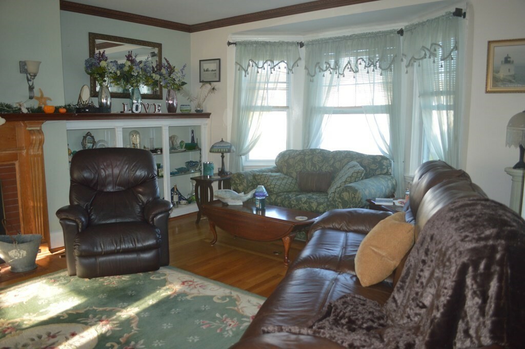 Property Photo:  953 Bartlett St  MA 02745 