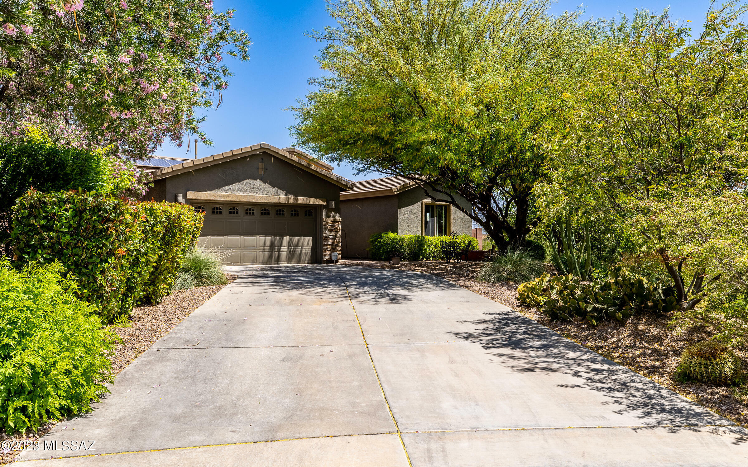 Property Photo: 9415 E Greek Sage Way AZ 85641