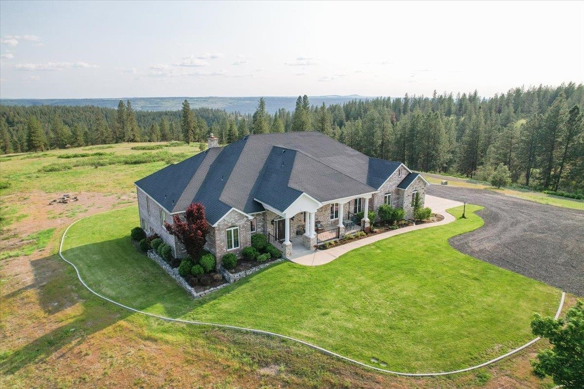 Property Photo: 6542 Keys Way WA 99006