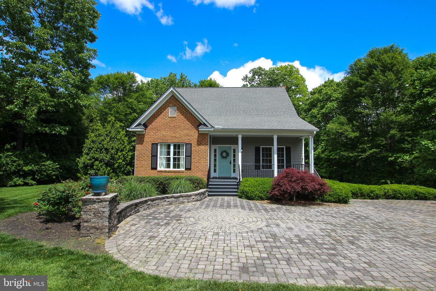 Property Photo: 16535 Arch Hill Road VA 23069
