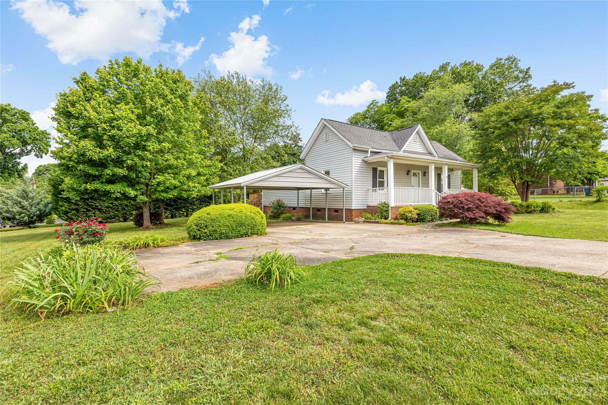 Property Photo: 240 Nixon Road NC 28012