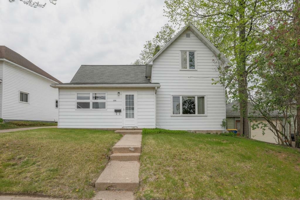 Property Photo:  304 South Foster Street  WI 54452 