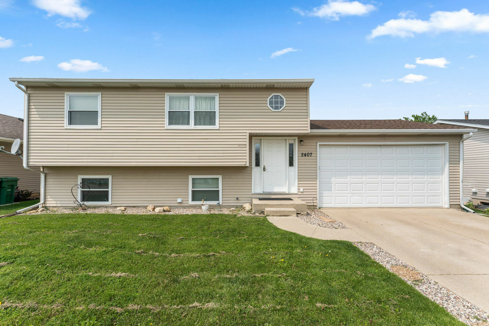 Property Photo: 2407 Meadow Creek Drive IL 60178