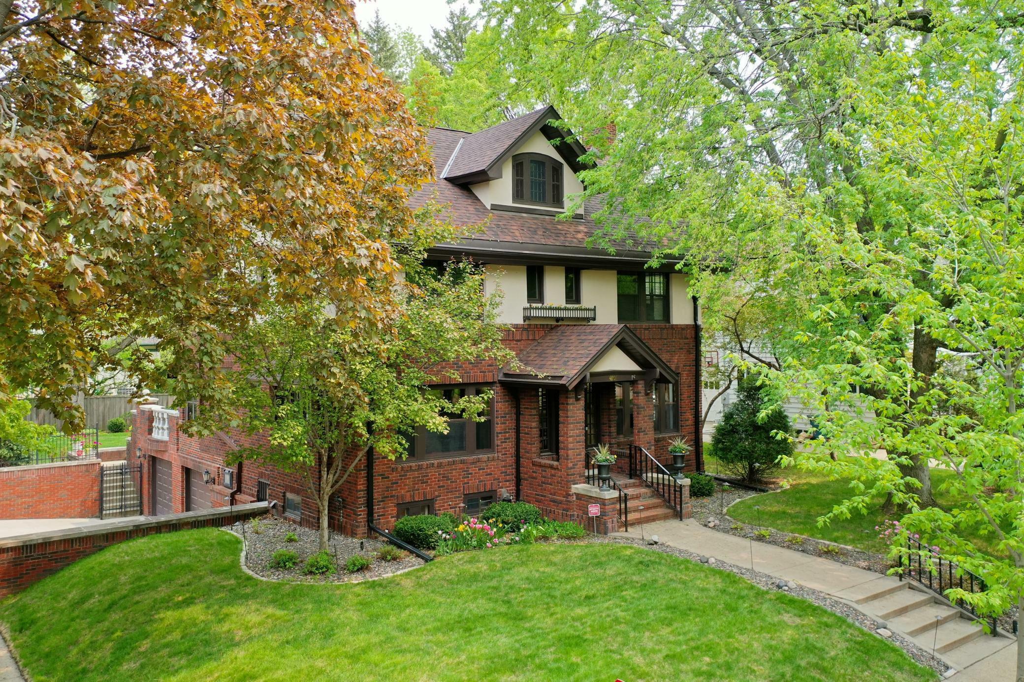 Property Photo:  4801 Aldrich Avenue S  MN 55419 