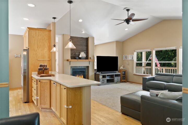 Property Photo: 310 E Lakeland Drive WA 98524