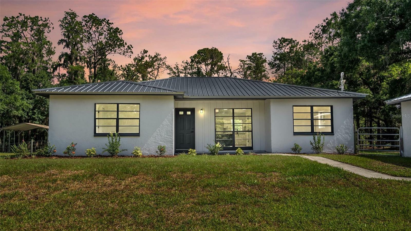 Property Photo:  131 Fulton Green Road  FL 33809 