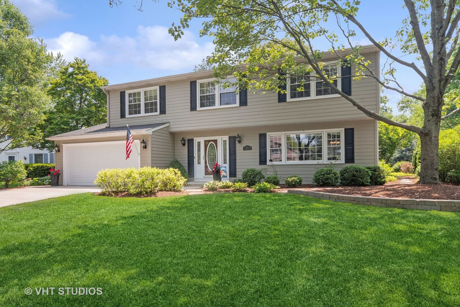 Property Photo:  224 Winslow Court  IL 60565 