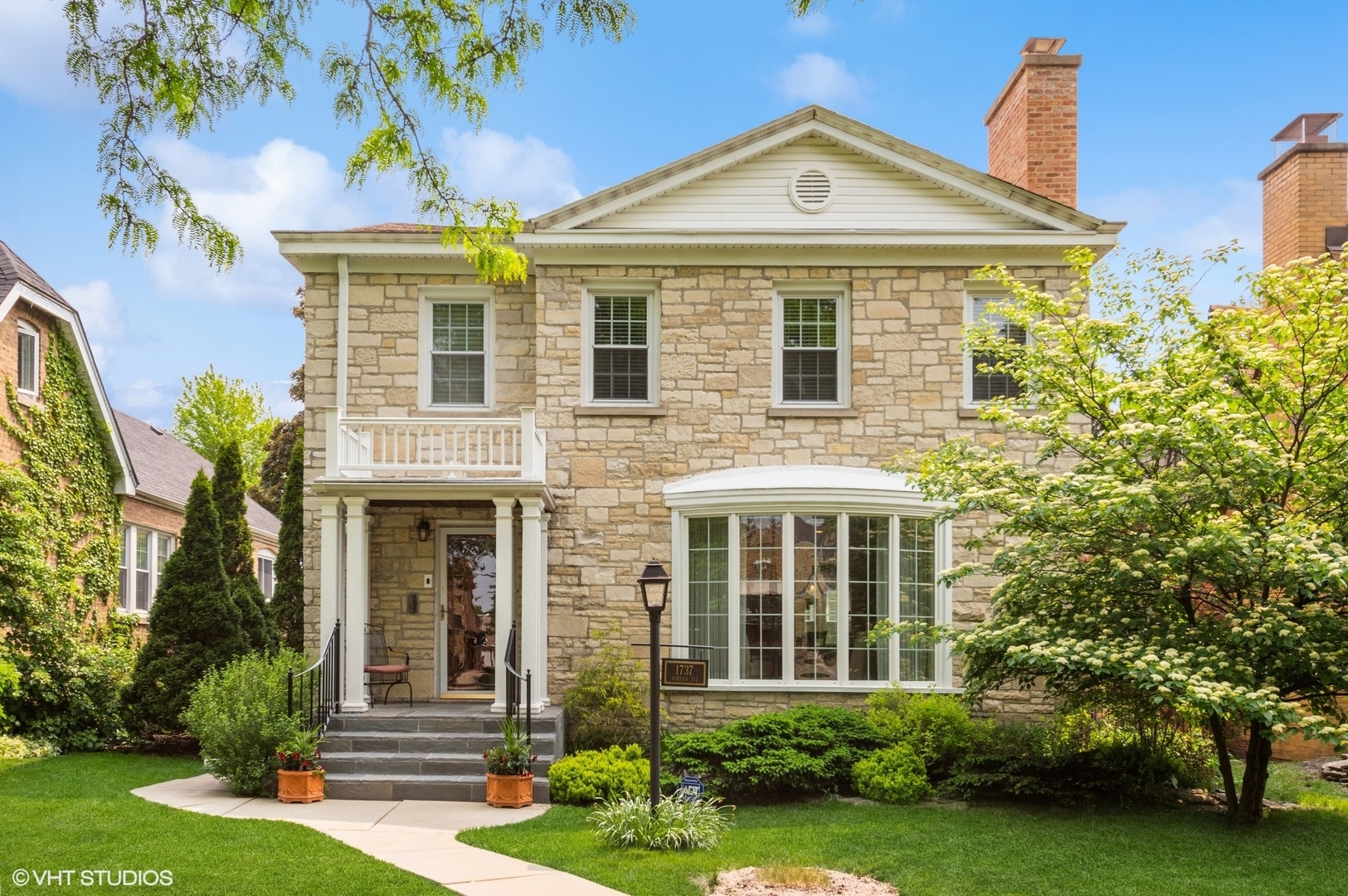 Property Photo:  1737 N Nordica Avenue  IL 60707 