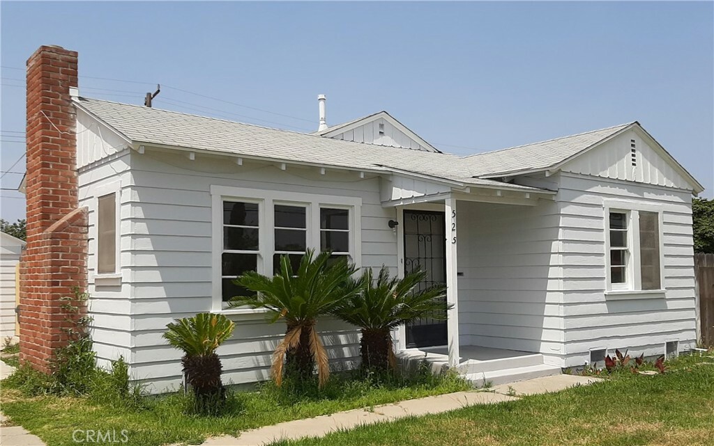 Property Photo:  525 N East Street  CA 92805 