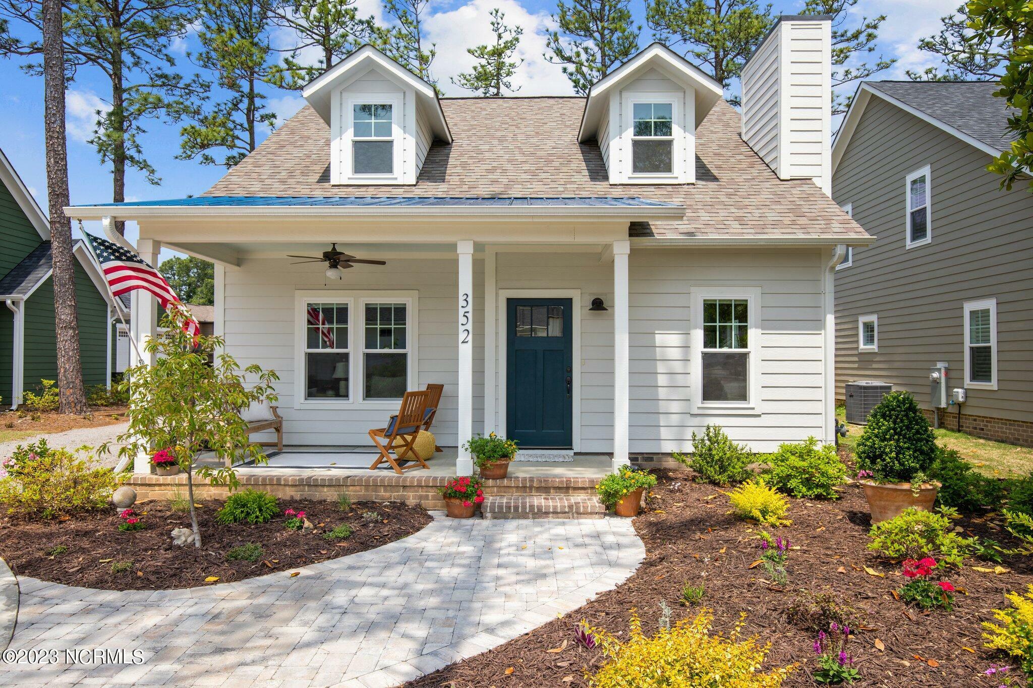Property Photo: 352 Blantons Street NC 28387