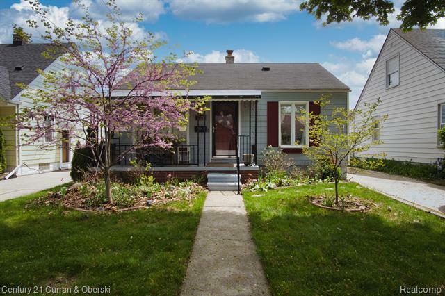 Property Photo:  3321 Croissant Street  MI 48124 