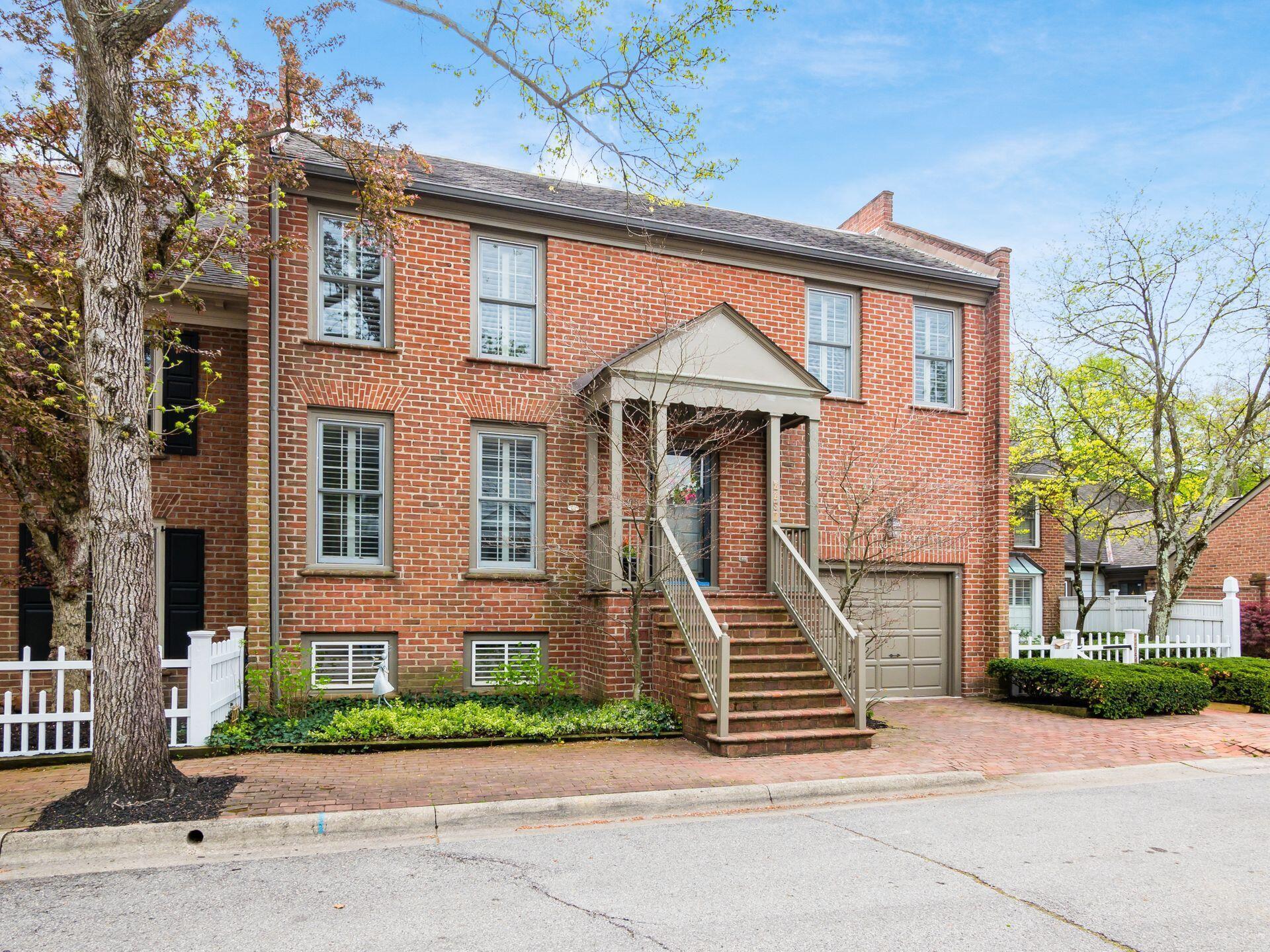 Property Photo: 2257 Atlee Court OH 43220