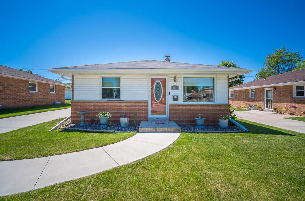 Property Photo:  2435 W Carpenter Ave  WI 53221 
