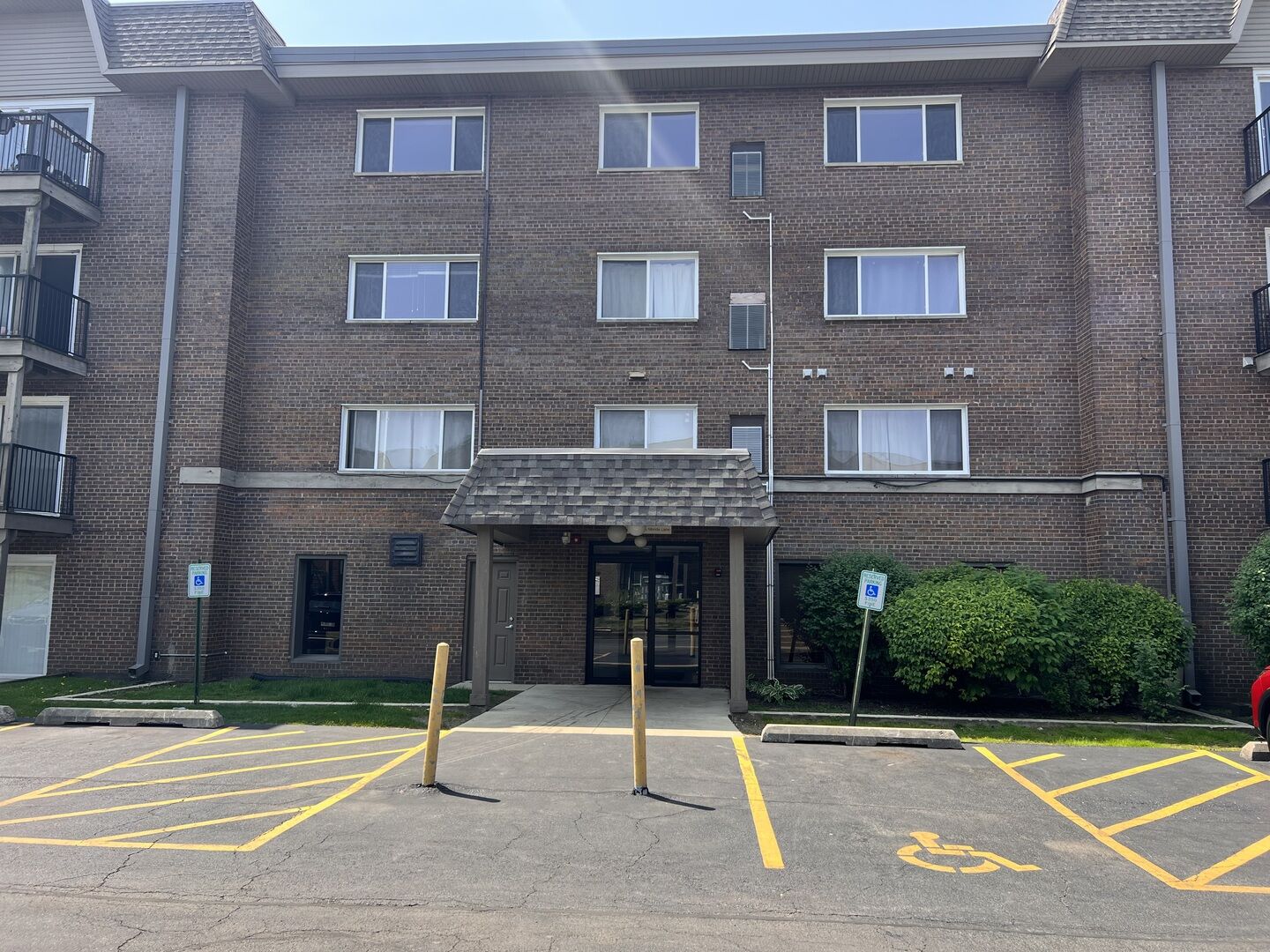 Property Photo: 2301 Beau Monde Lane 405 IL 60532