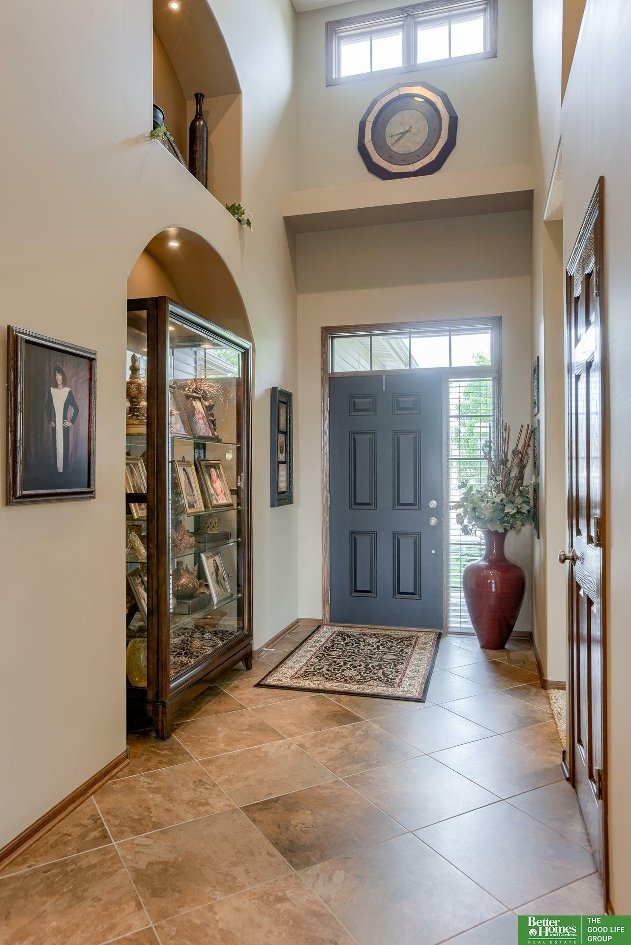 Property Photo: 17901 Camelback NE 68136