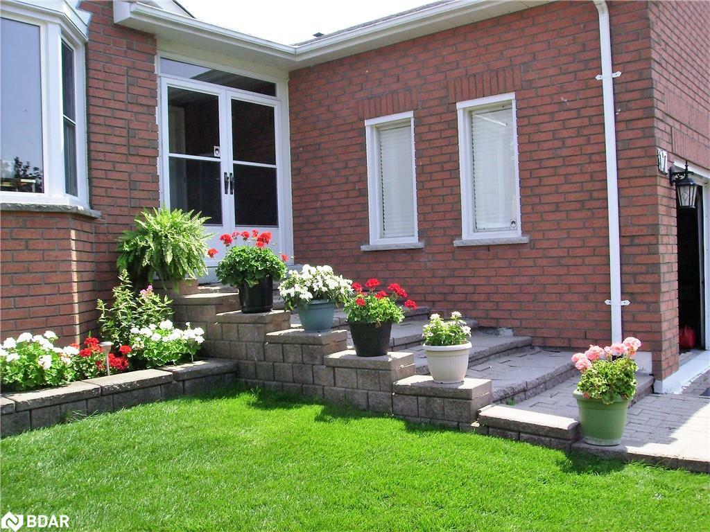 Photo de la propriété: 17 Stroud Place ON L4N7V4