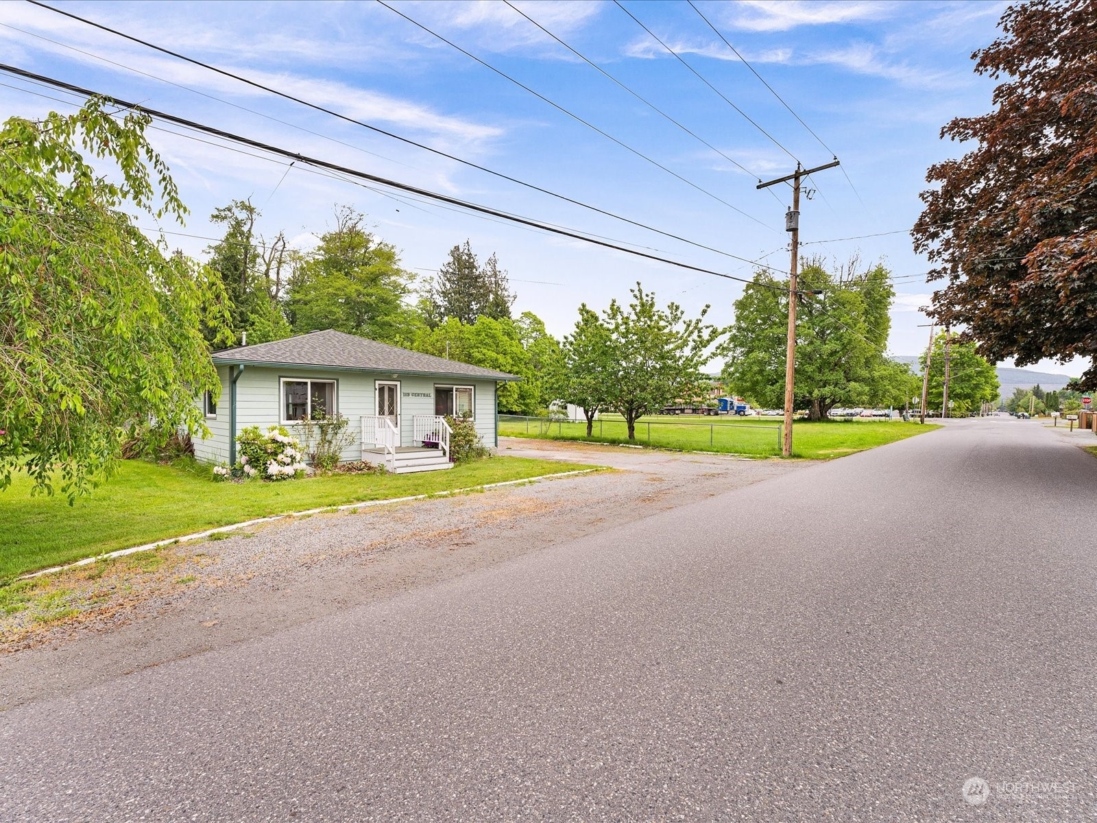 Property Photo: 113 N Central Street WA 98284