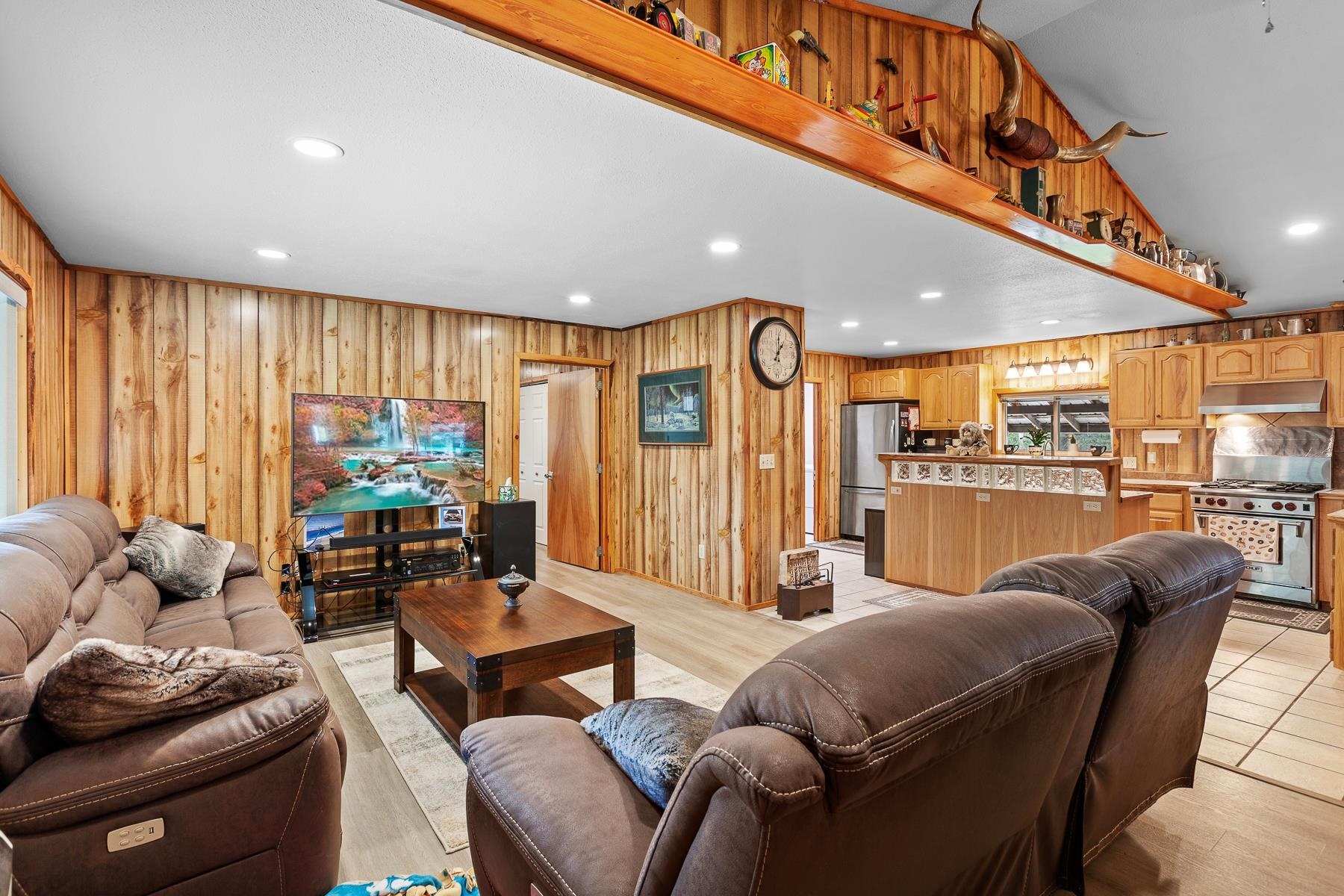 Property Photo:  407 N Bodie Canyon Rd  ID 83856 