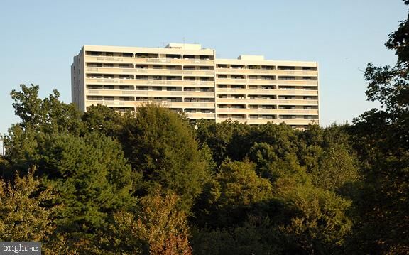 Property Photo:  6101 Edsall Road 306  VA 22304 