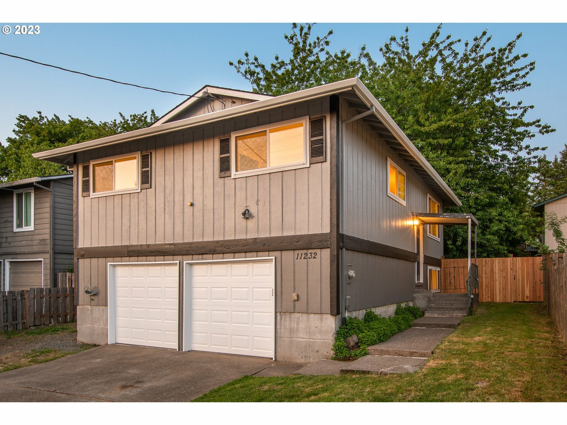 11232 SW 49th Ave  Portland OR 97219 photo