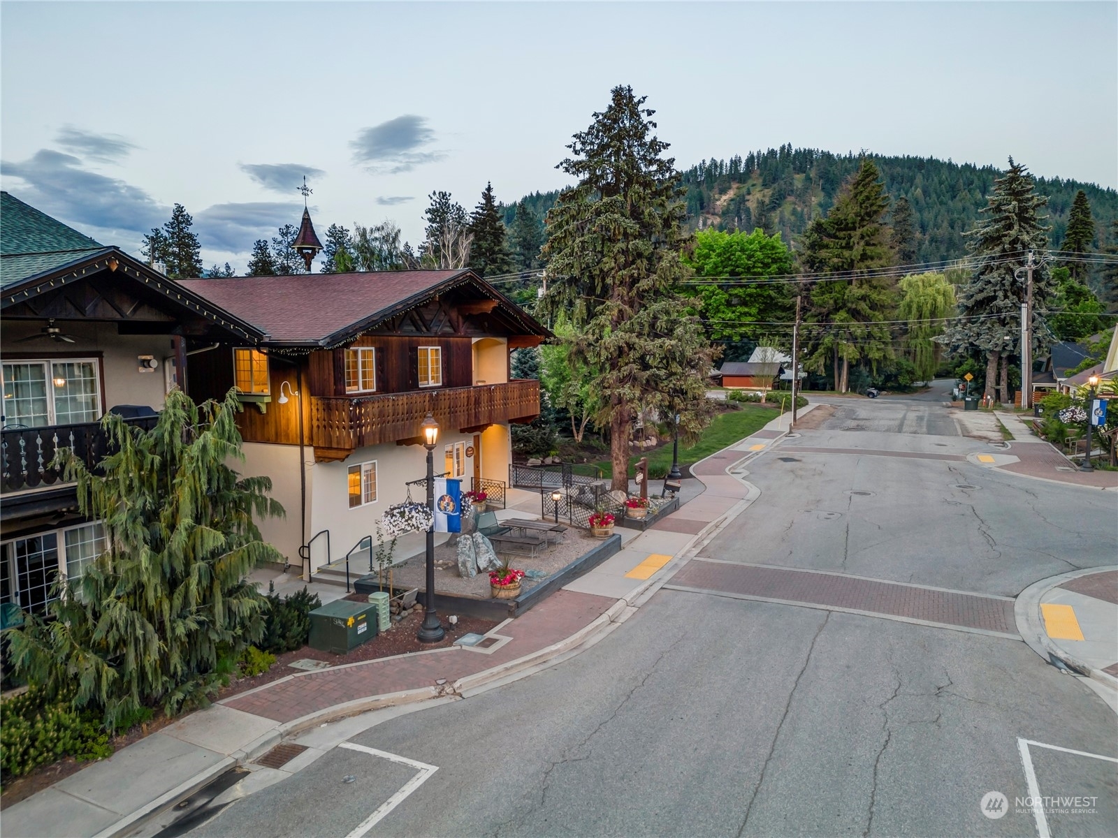 Property Photo:  210 Division Street  WA 98826 