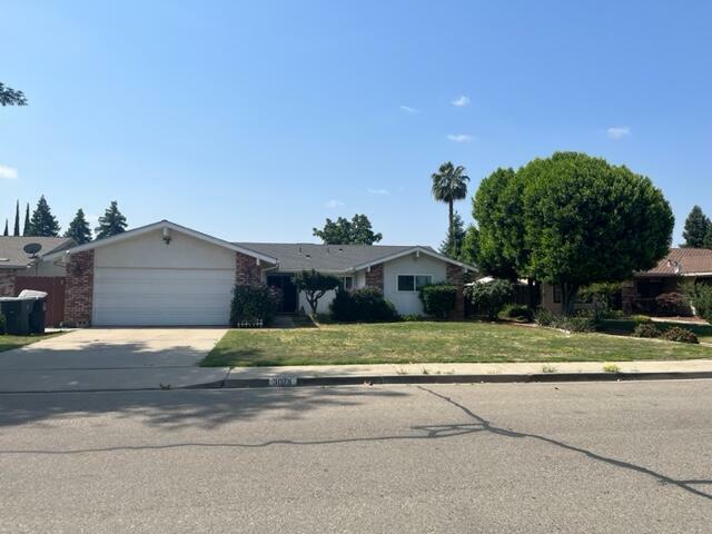 3025 W Victor Avenue  Visalia CA 93277 photo