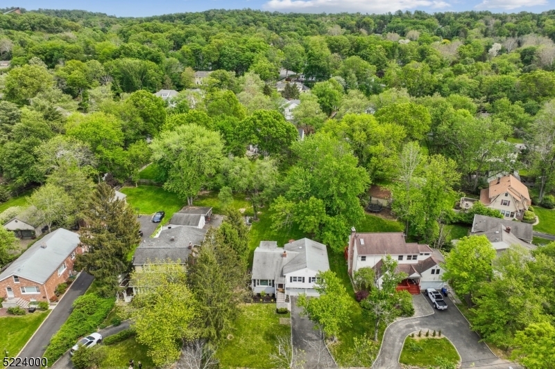 600 White Oak Ridge Rd  Millburn Twp. NJ 07078 photo