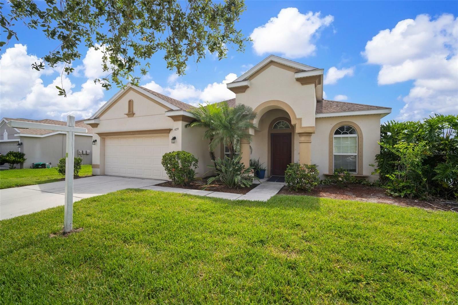 Property Photo:  429 York Dale Drive  FL 33570 