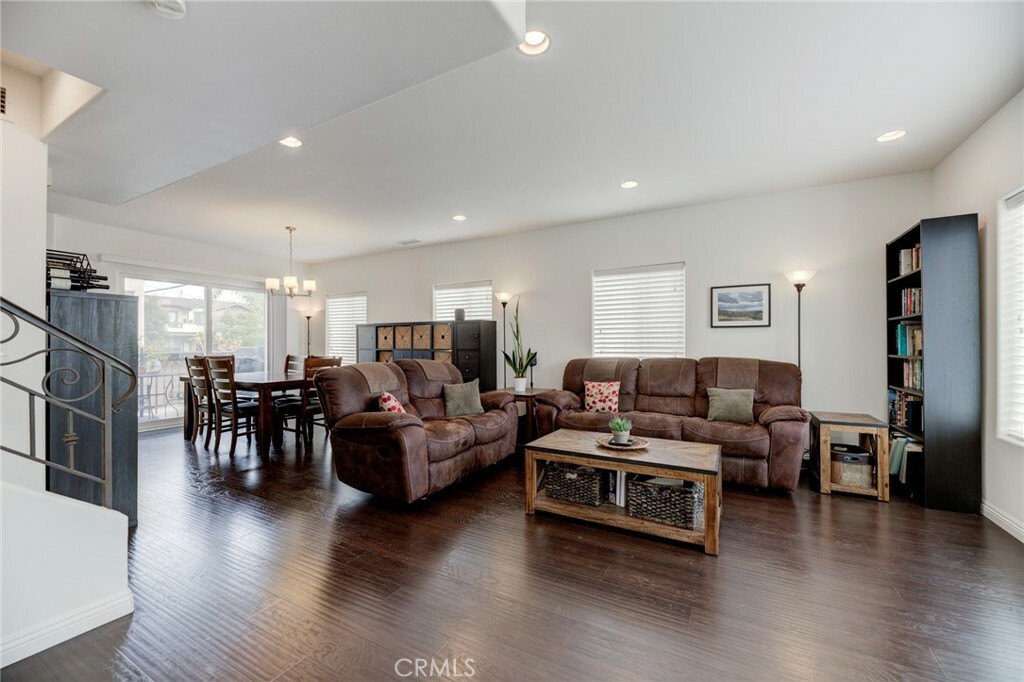 Property Photo:  830 Arlington Avenue  CA 90501 