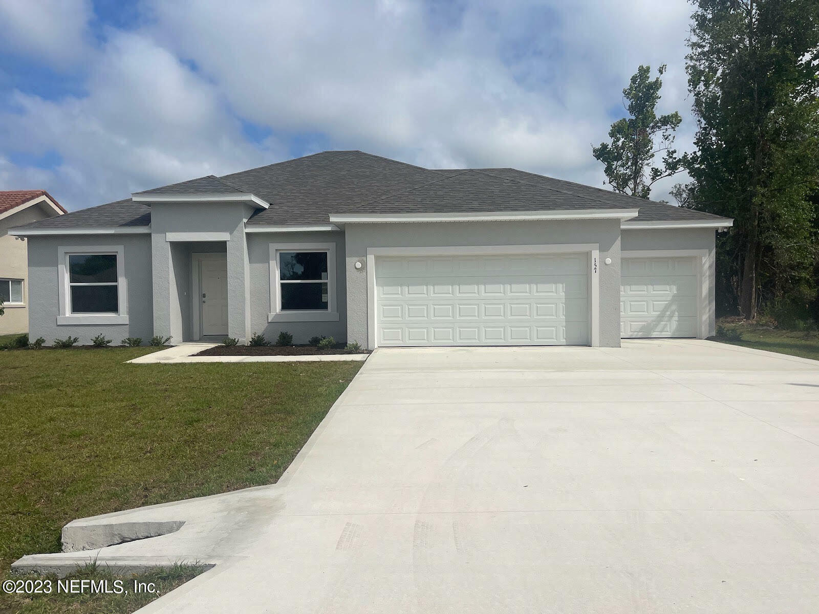 Property Photo:  157 Frankford Lane  FL 32137 