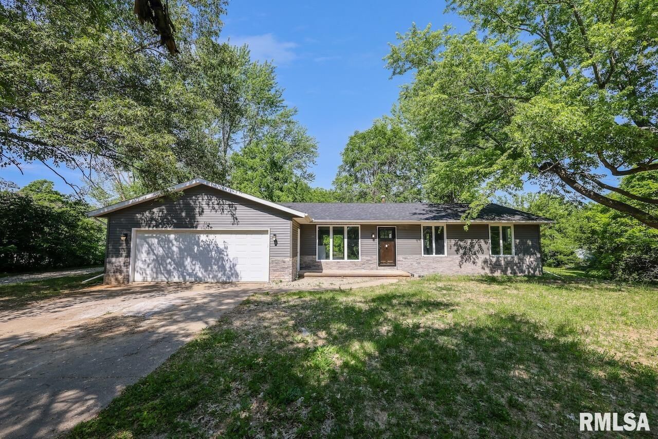 House for sale in Peoria 5301 N Koerner Road, Peoria, IL 61615