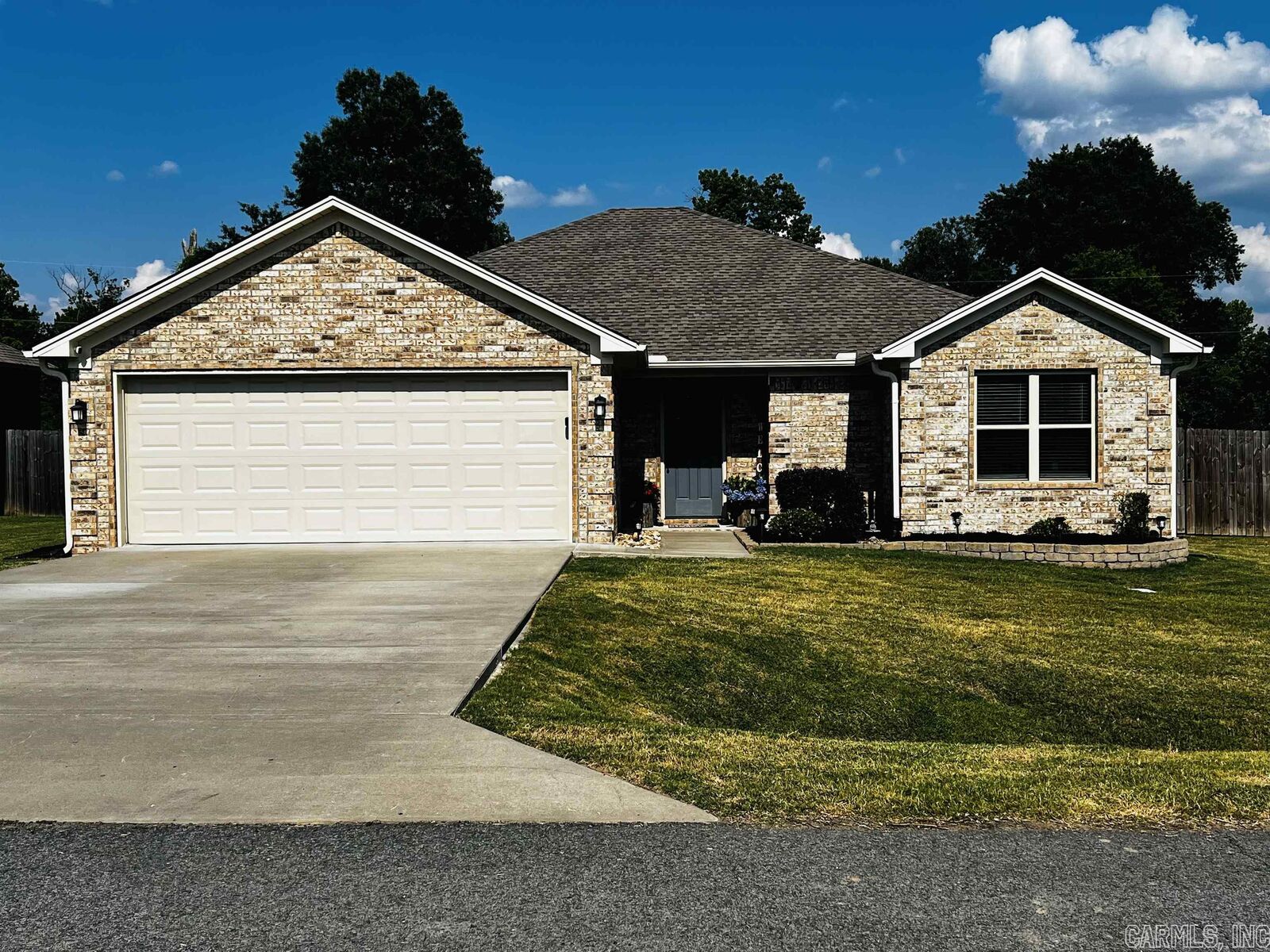 Property Photo:  74 Eaglebrook Drive  AR 72019 