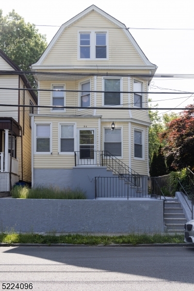 Property Photo:  64 Vermont Ave  NJ 07106 