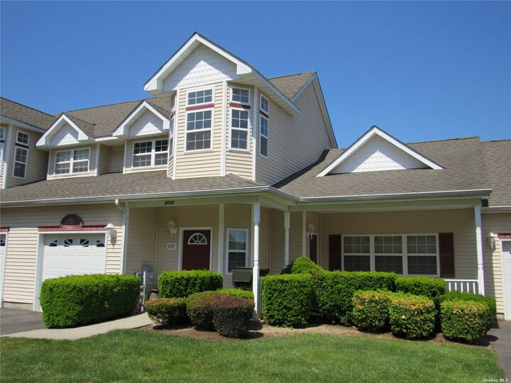 4103 Saint Andrews Avenue 4103  Riverhead NY 11901 photo