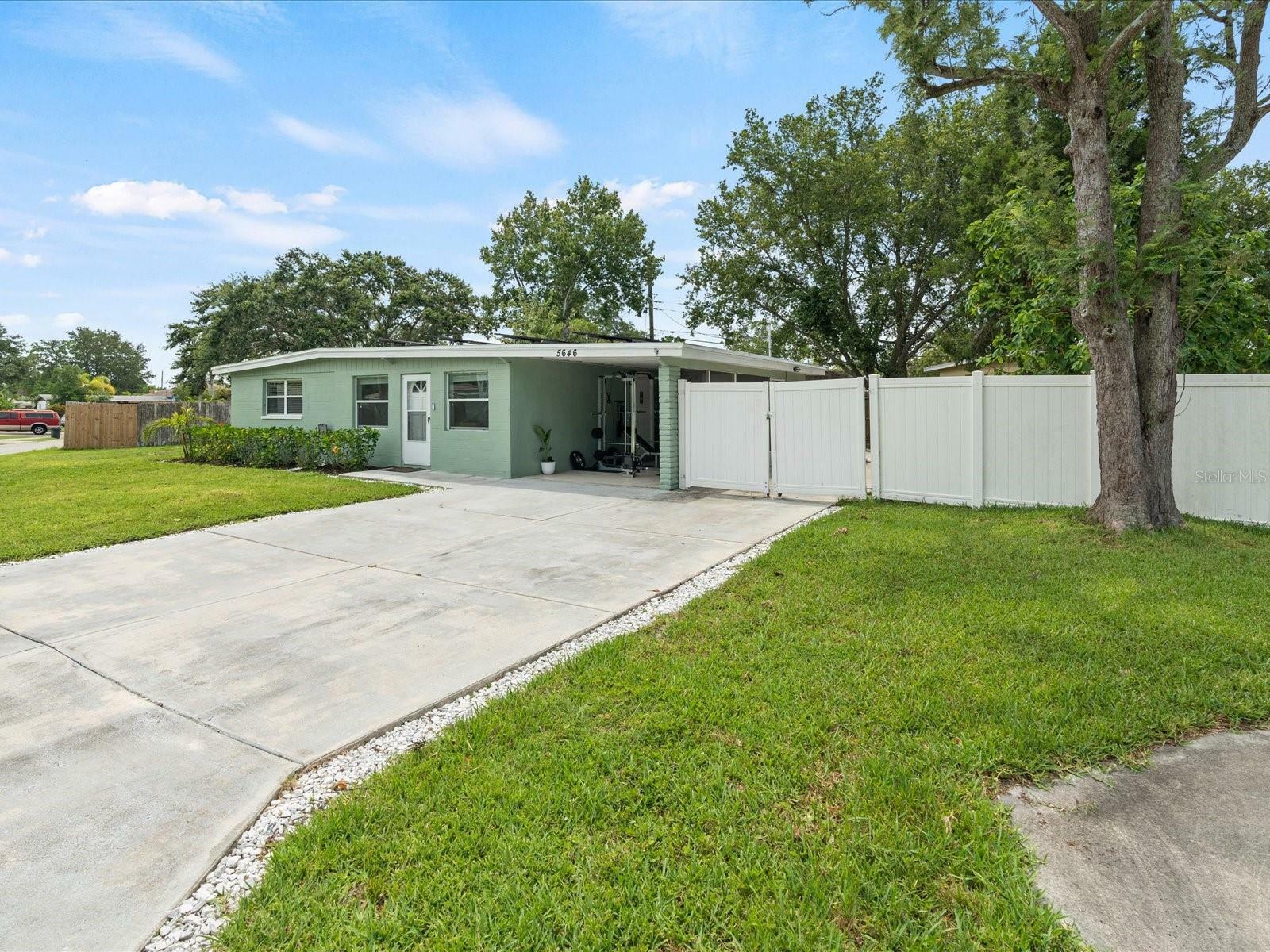 Property Photo:  5646 94th Terrace N  FL 33782 