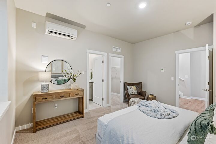 Property Photo:  22920 80th Park W 26  WA 98026 