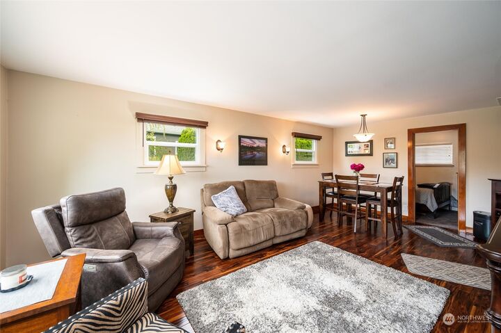 Property Photo:  2914 Orleans Street  WA 98226 