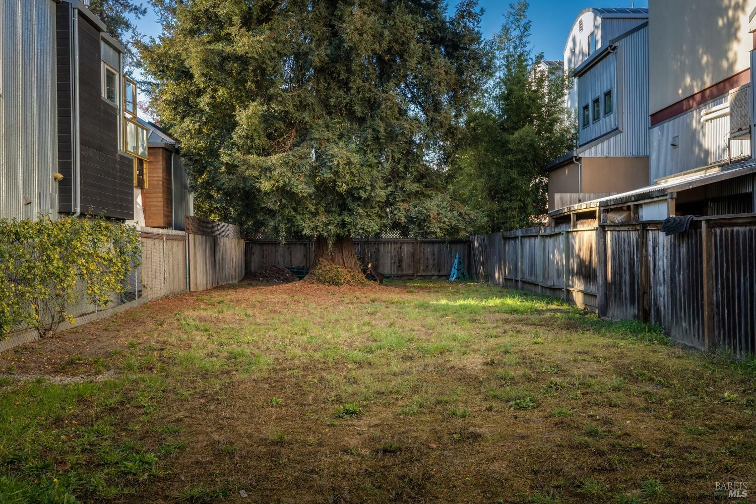Property Photo:  520 First Street  CA 94952 
