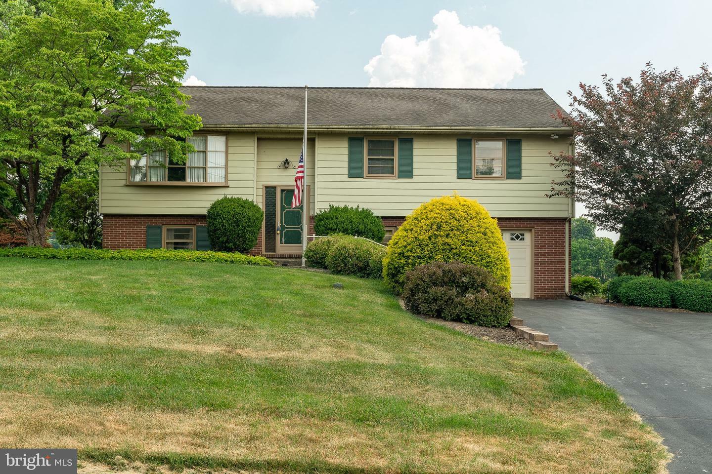 Property Photo:  153 Bender Mill Road  PA 17603 