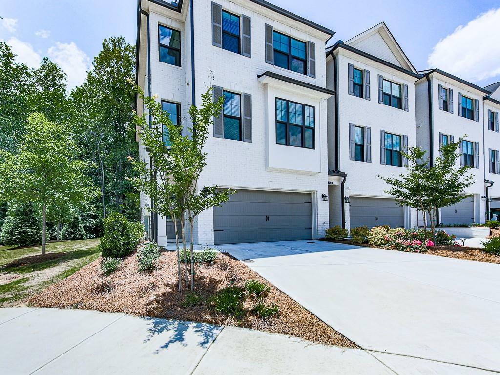 Property Photo:  220 Emerson Heights Drive  GA 30188 