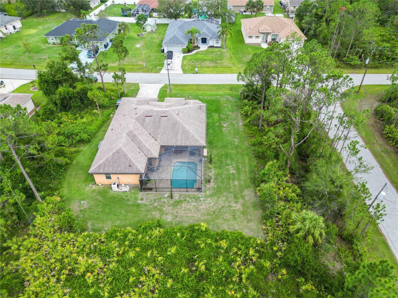 Property Photo:  7890 Sontag Avenue  FL 34291 