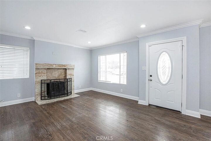Property Photo:  14537 Wyandotte Street  CA 91405 