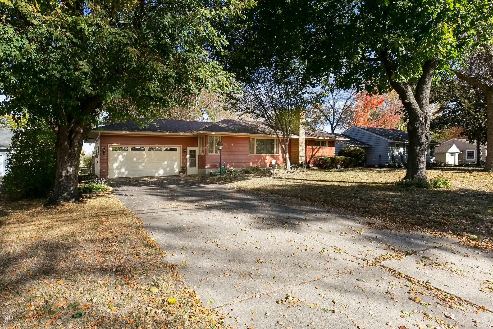 Property Photo:  4890 Main Street E  MN 55359 