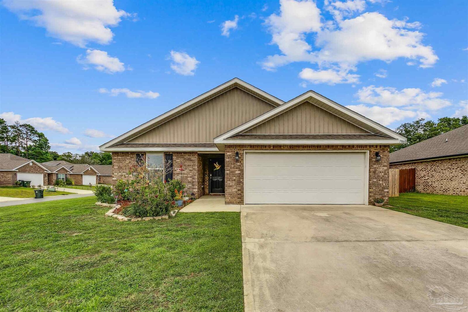 Property Photo:  7860 Lakeside Oaks Dr  FL 32526 