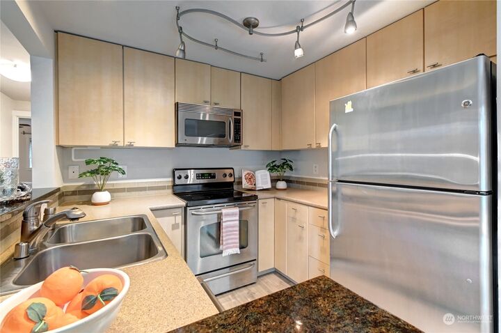 Property Photo:  8240 126th Avenue NE A-103  WA 98033 