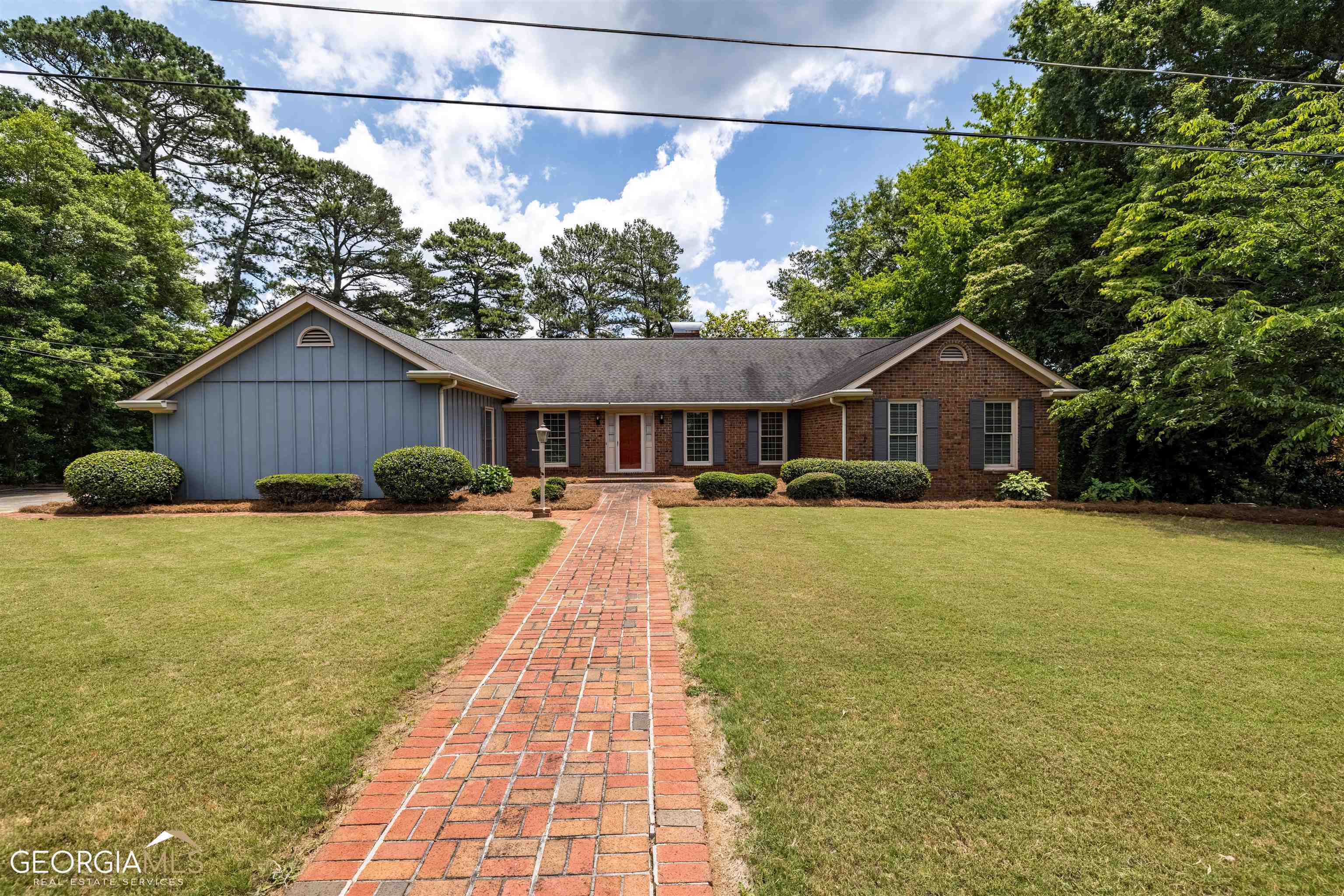 Property Photo:  2 Saddle Horn Drive SE  GA 30161 