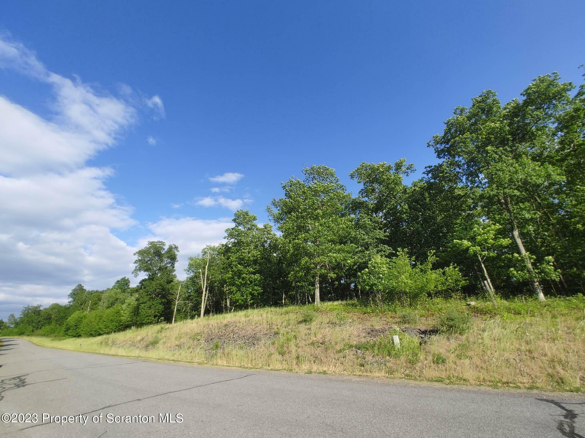 Property Photo:  83 Scenicview Dr  PA 18612 