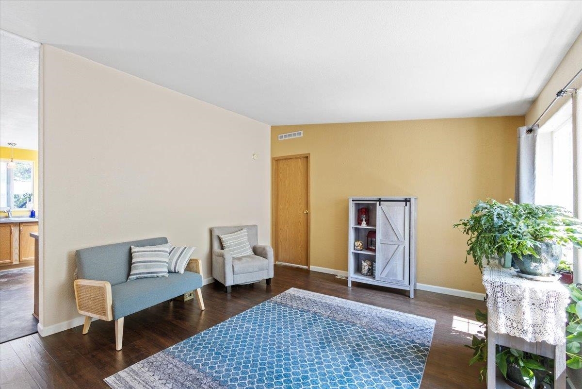 Property Photo: 3304 N McKee St WA 99216